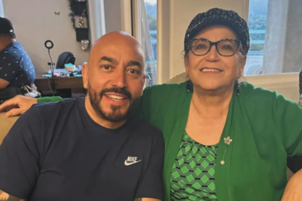 Reconciliación entre Lupillo Rivera y doña Rosa